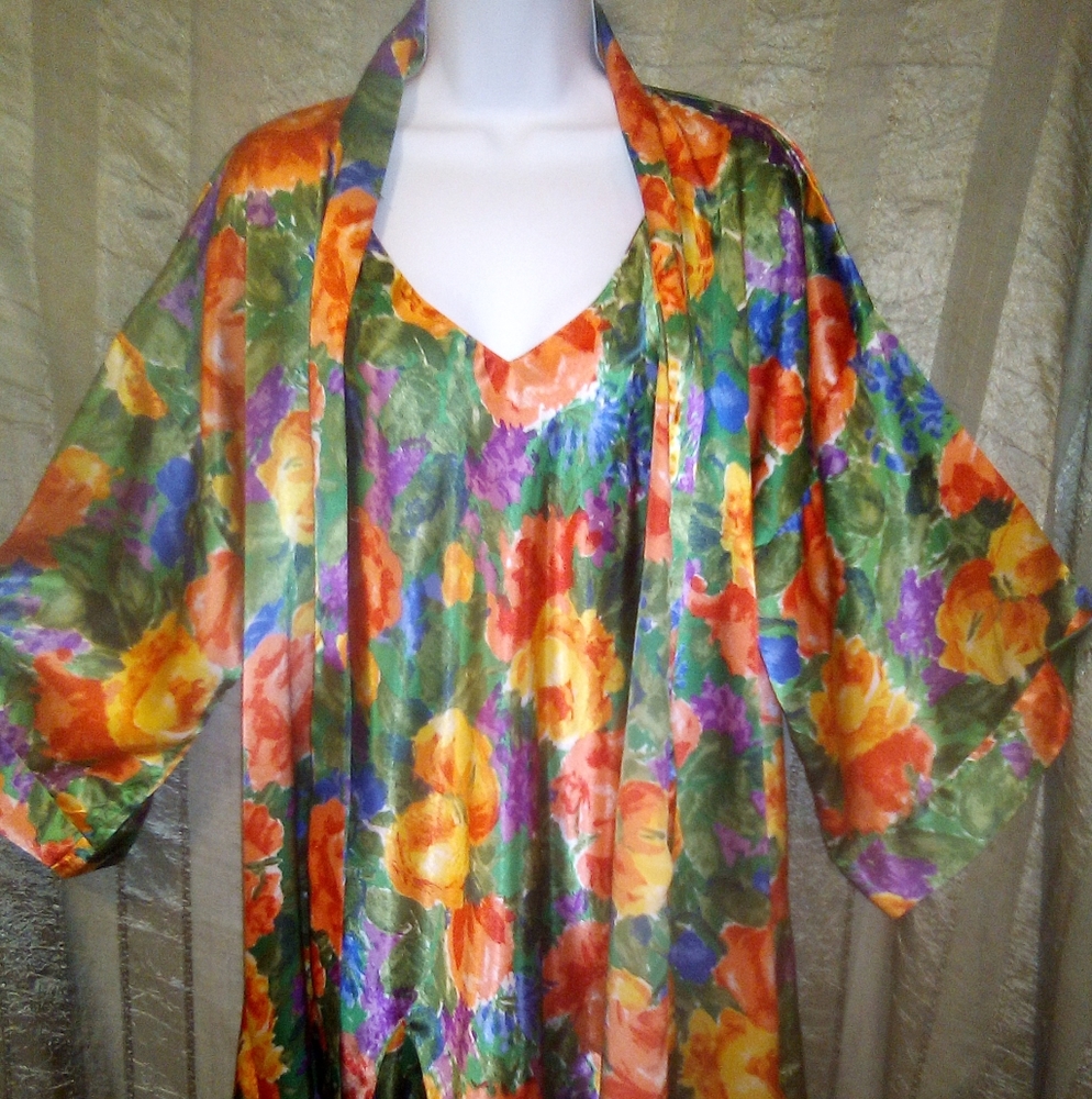 Victoria's Secret chemise and robe